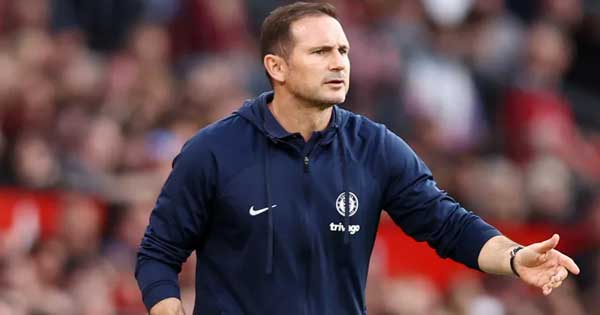 فرانك لامبارد ينتقد لاعبي تشيلسي بعد أن خسروا 4-1 أمام مانشستر يونايتد